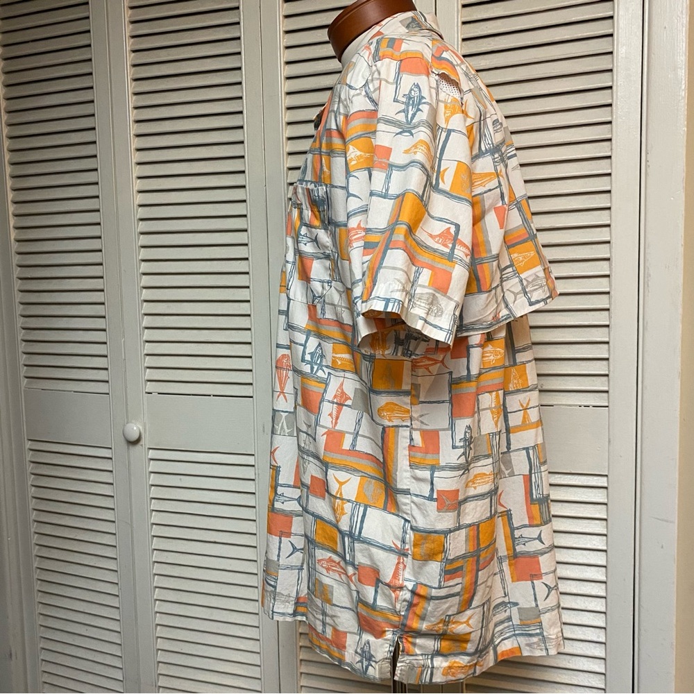 Columbia PFG Size Large Fish Fabric Short Sleeve - Picture 3 of 7